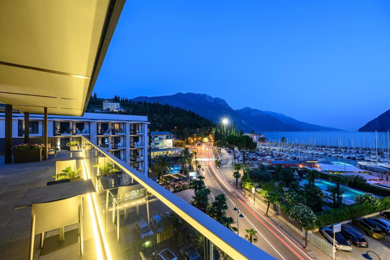 Hotel Riviera Riva del Garda Esterno foto