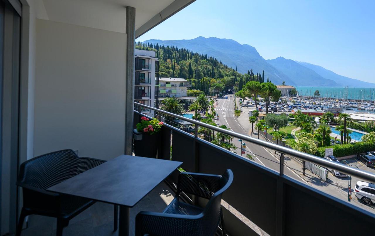 Hotel Riviera Riva del Garda Esterno foto